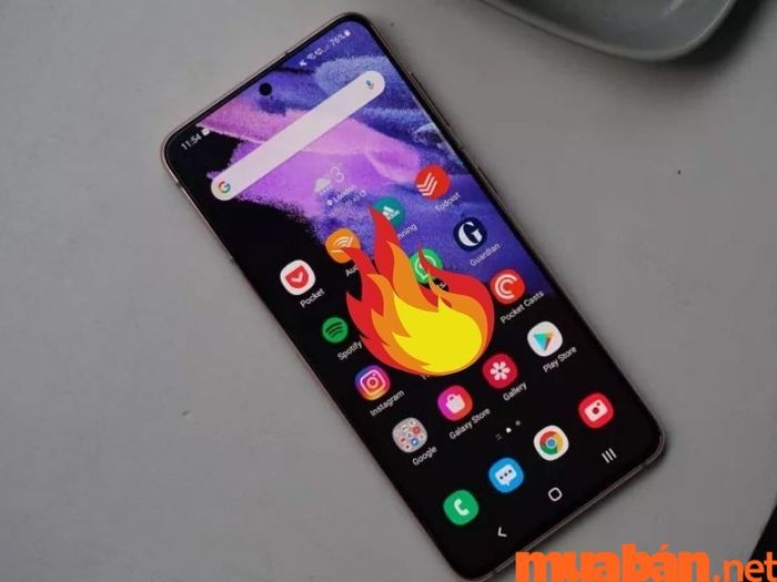 màn hình điện thoại Samsung tối màu