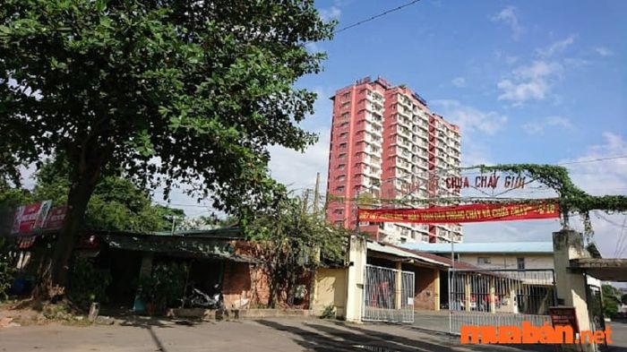 Cao ốc Bình Minh - cách ngã tư Thủ Đức 700m