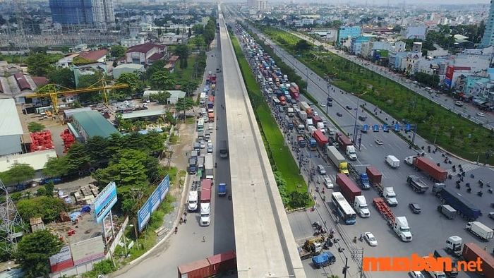 Cầu vượt tại khu vực ngã tư Thủ Đức