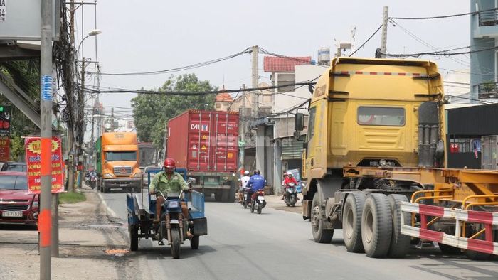 Hệ thống giao thông tại Vòng xoay Phú Hữu