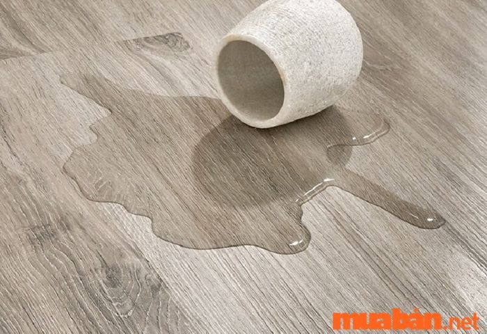 Sàn nhựa giả gỗ là lựa chọn tuyệt vời cho những ai muốn tiết kiệm chi phí.