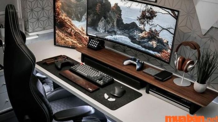 Trang trí phòng ngủ gaming trên gác xép
