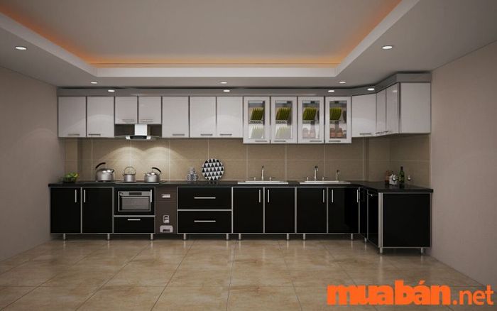 Sự tương phản tạo ấn tượng mạnh mẽ trong cách trang trí phòng bếp này