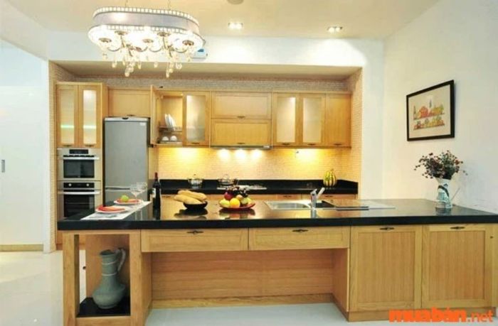 Một mẫu tủ hoặc kệ âm tường dành riêng cho nhà bếp
