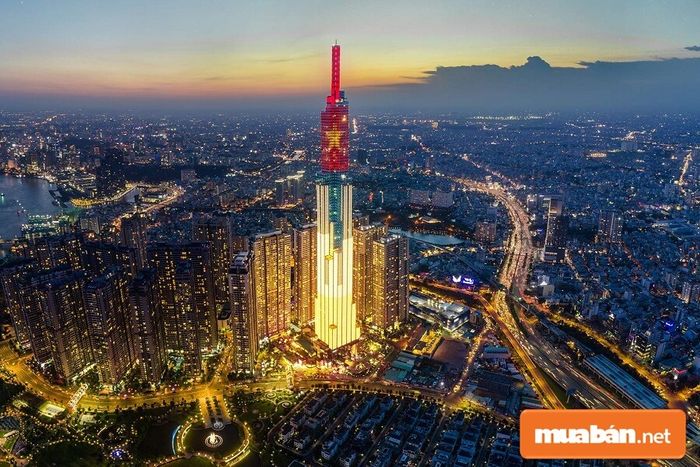 Tòa nhà Landmark 81 có tổng diện tích xây dựng là 241.000 m2 với 81 tầng.