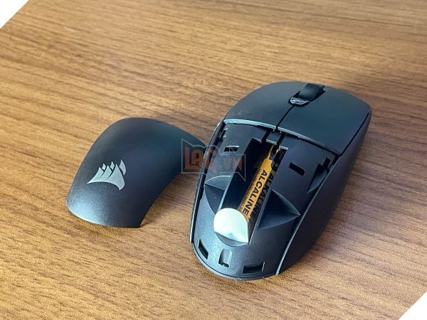 Trên tay Corsair M55 Wireless, chuột chơi game giá rẻ nhưng hiệu suất ấn tượng 9