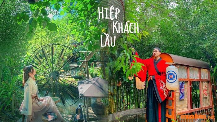 Hiệp Khách Lầu