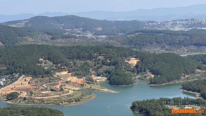 Đỉnh Pinhatt Đà Lạt