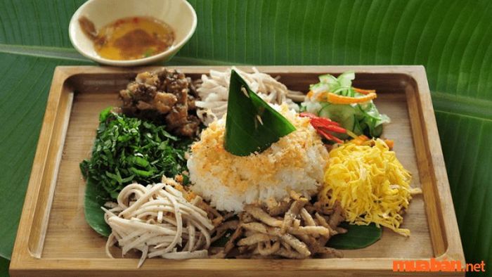 Cơm âm phủ Huế