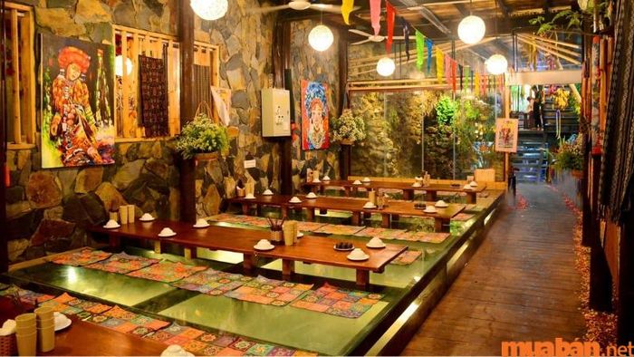 Pao Quán cũng là một trong những địa chỉ lẩu ngon ở Cầu Giấy, được nhiều thực khách yêu thích thường xuyên lui tới.