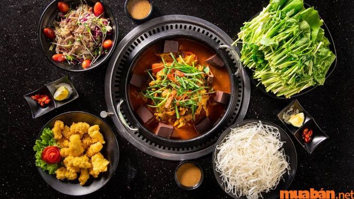 Lẩu lòng bò Úc rất được yêu thích trong danh sách các quán lẩu ngon tại Cầu Giấy.
