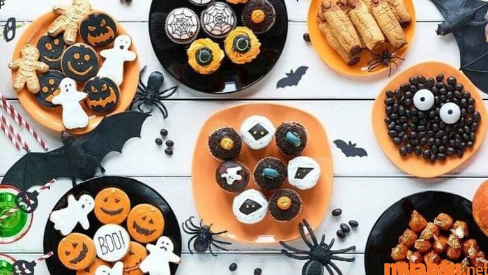 Trang trí bánh theo chủ đề Halloween