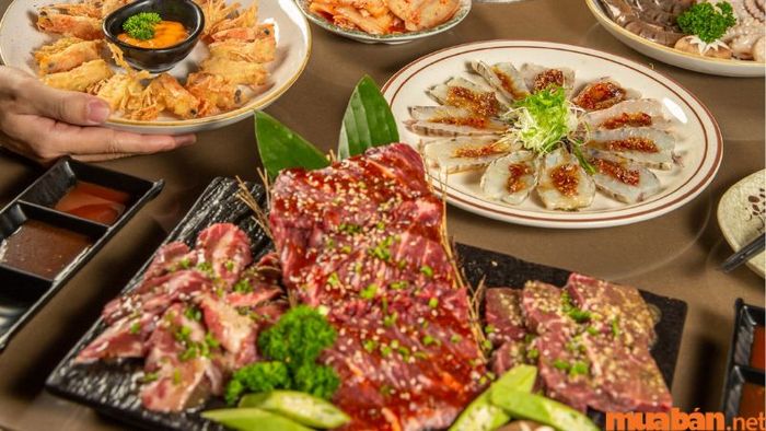 Buffet lẩu tại SUMO Yakiniku thực sự rất đa dạng.