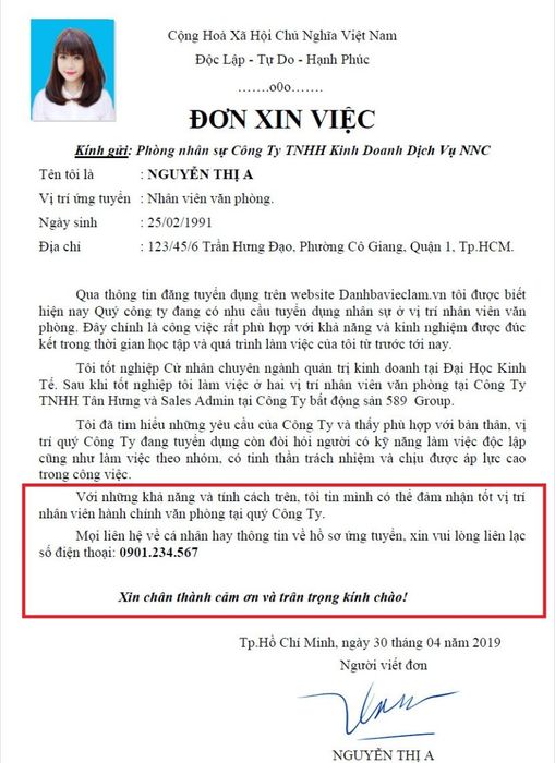 Mẫu đơn xin việc được đánh máy