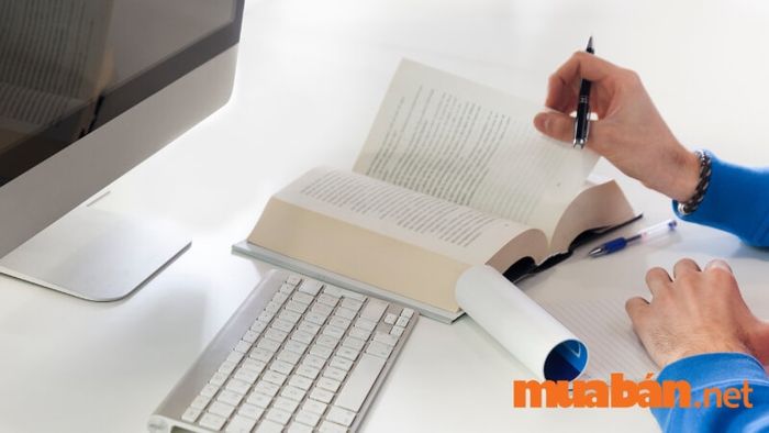 Dịch thuật là một công việc lý tưởng dành cho những sinh viên có khả năng ngoại ngữ xuất sắc.