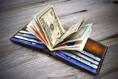 Phong thủy ví tiền: Liệu có thể thu hút hay cản trở sự giàu có của bạn?