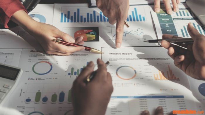 Nên theo học kế toán công hay kế toán doanh nghiệp?
