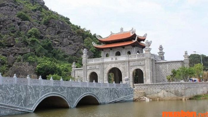 Cố đô Hoa Lư