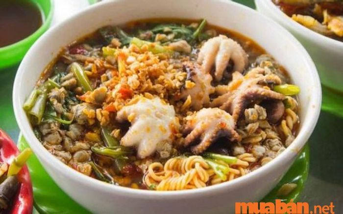 Mỳ Ốc Hến Dì Lan