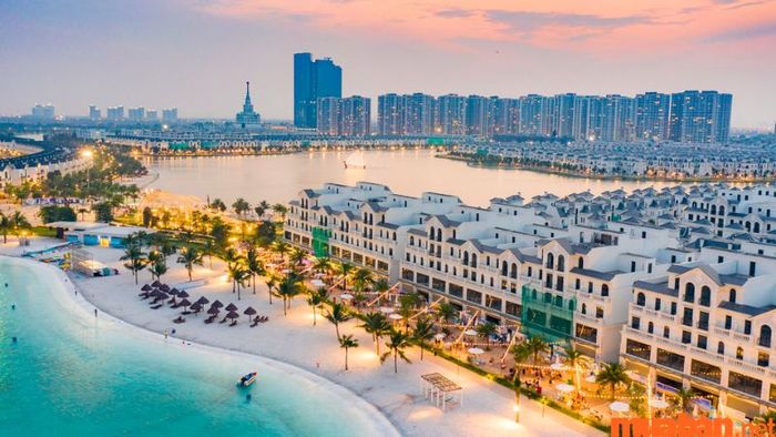 Vinhomes Ocean Park có gì chơi? Biển hồ nhân tạo nước ngọt – điểm đến lý tưởng cho những ai yêu thích vui chơi tại Vinhomes Ocean Park
