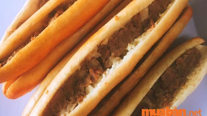 Quán Bánh Mì Cay