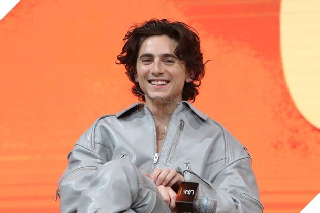 Timothée Chalamet khiến mọi người bất ngờ khi không thể giành chiến thắng trong cuộc thi tìm kiếm người có ngoại hình giống mình.
