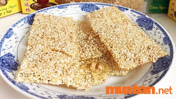 Kẹo gương là một trong những đặc sản nổi tiếng của Quảng Ngãi