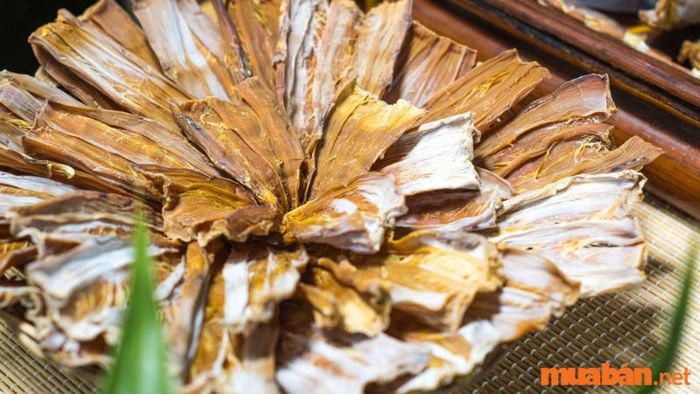 Để tạo ra măng le khô đặc sản Kon Tum, cần trải qua rất nhiều công đoạn tinh tế.