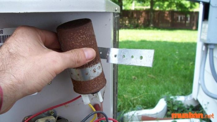 Nguyên nhân máy lạnh Reetech báo lỗi E4