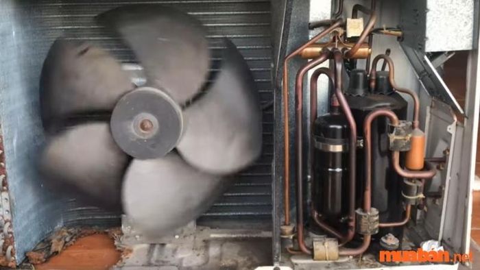 Nguyên nhân máy lạnh Reetech báo lỗi E4