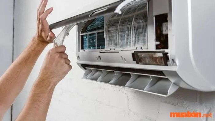 Phương pháp khắc phục máy lạnh Reetech báo lỗi