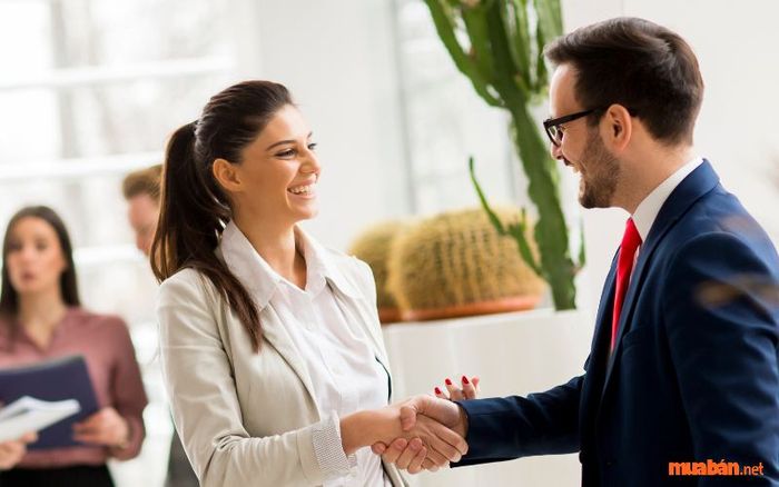 Kỹ năng giao tiếp là một trong những yếu tố quan trọng để Chairman có thể lãnh đạo thành công.