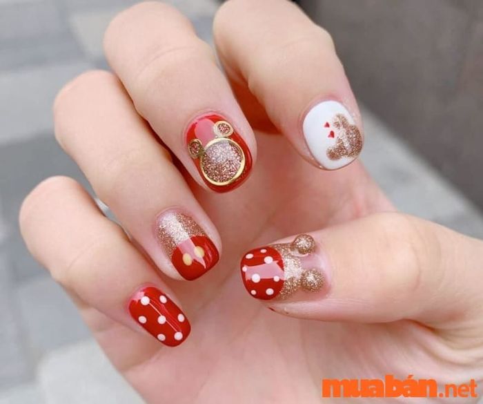 Mẫu nail sơn thạch kết hợp vẽ gel nổi tạo điểm nhấn đặc sắc