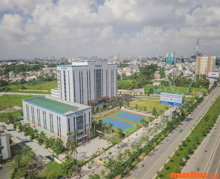Đại Học Công Nghệ TPHCM (Hutech) 