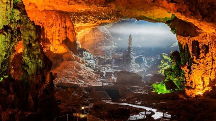Hang động Sửng Sốt
