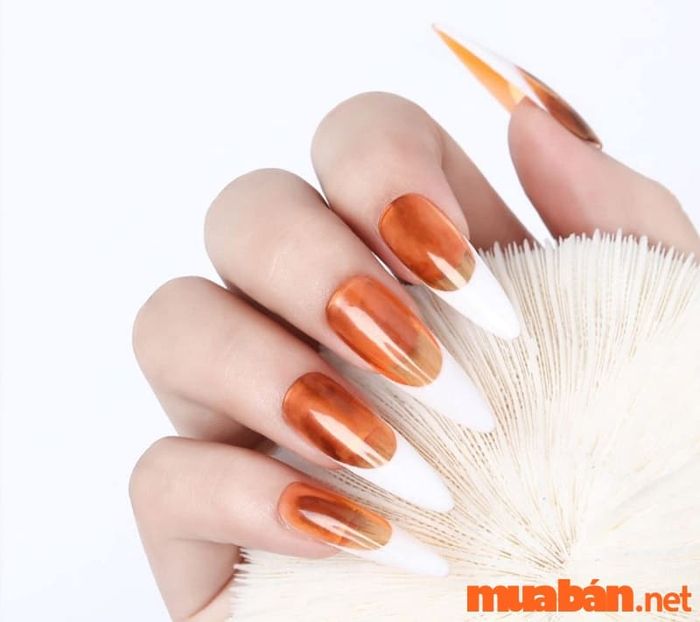 Mẫu nail sơn thạch màu cam kết hợp kiểu french ở đầu móng
