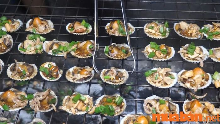 Sò huyết nướng
