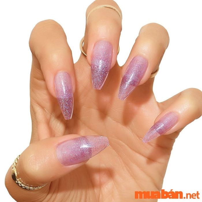 Mẫu nail sơn thạch màu tím kết hợp với nhũ lấp lánh