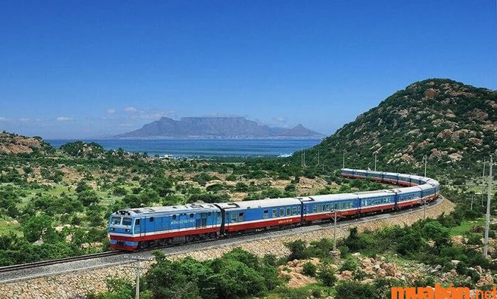 Giá vé cho tàu SE22 từ Đà Nẵng đến Huế