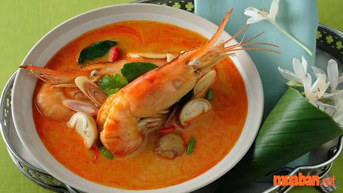 Món canh chua tôm nổi tiếng tại quán