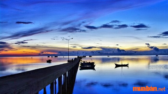 Vẻ đẹp giản dị tại làng chài Hòn Thơm