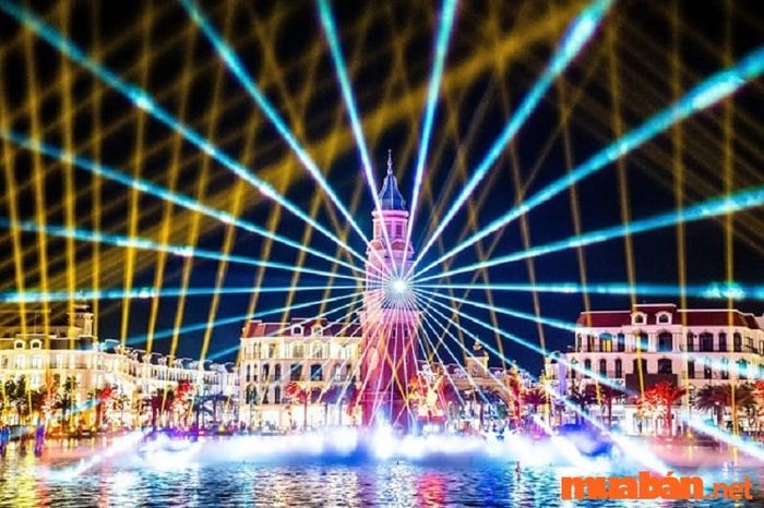 Khu chợ Grand World vào ban đêm tràn ngập sắc màu