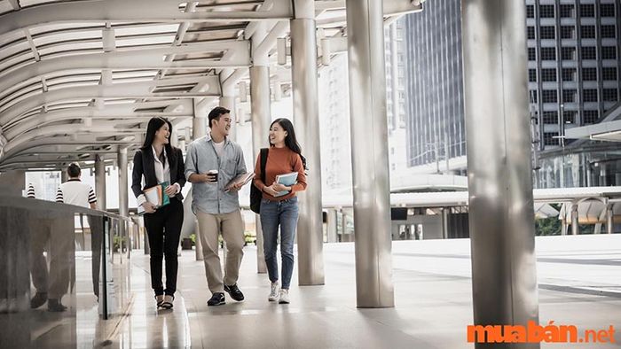 có nên ở ký túc xá đại học quốc gia