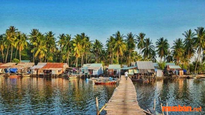Một trong những làng chài mang vẻ đẹp hữu tình của Phú Quốc