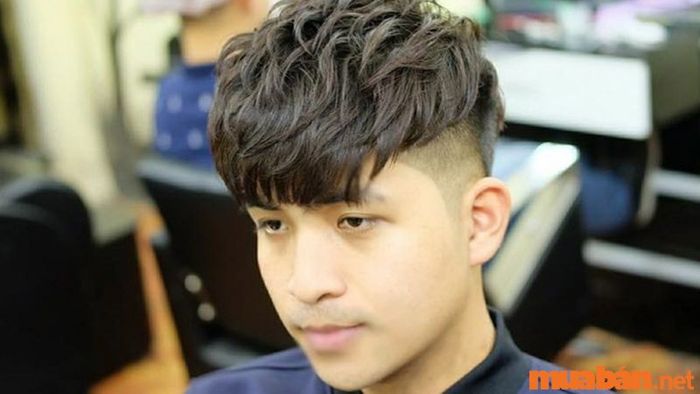 Kiểu tóc layer ngắn nam uốn nhẹ phong cách thời thượng
