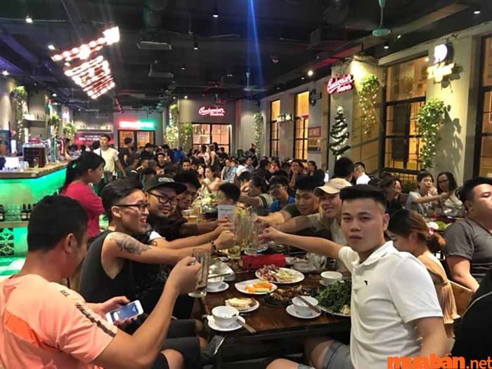 quán ăn đêm tại Cầu Giấy