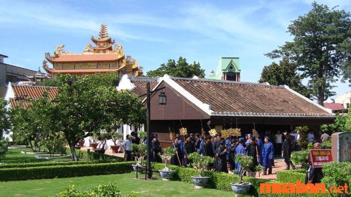 Khám phá Trường Dục Thanh
