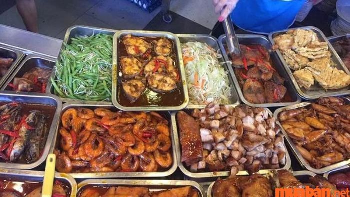 Quán cơm Hồng Phúc