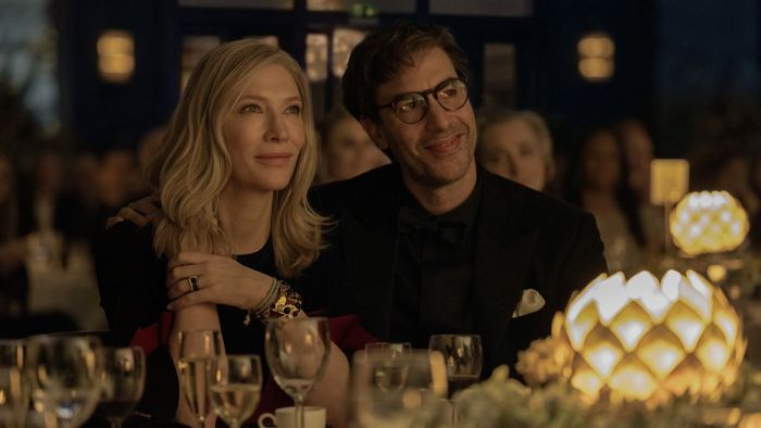 Cate Blanchett và Sacha Baron Cohen trong Lời Tuyên Bố