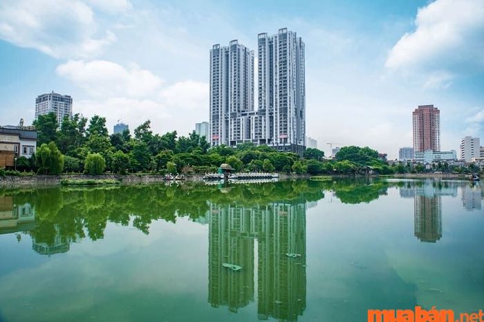 Nếu chưa biết Hà Đông có gì để khám phá, hãy thử ghé qua hồ Văn Quán.